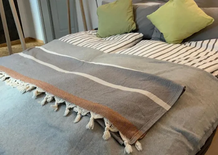 Doppelzimmer Mit Bad Im Seminarhaus Sissy Baumann ホームステイ